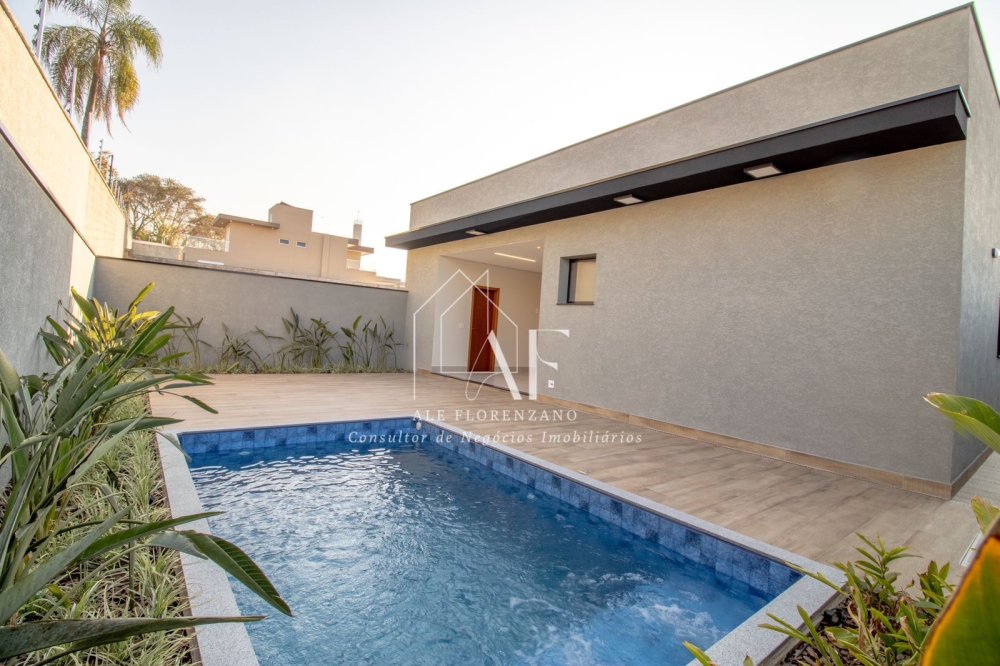 Casa em condomnio  venda  no Nova Gardnia - Atibaia, SP. Imveis